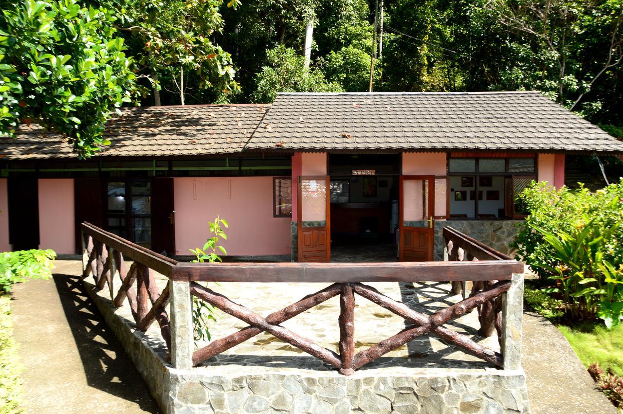 Kungkungan Bay Resort Bitung Buitenkant foto